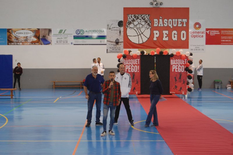 El Club Bàsquet Pego es presenta com a pioner en integrar un equip inclusiu a la Marina Alta El Club Bàsquet Pego es presenta com a pioner en integrar un equip inclusiu a la Marina Alta