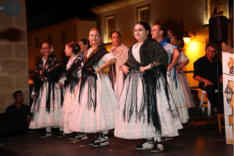 El Grup de Danses Portitxol de Xàbia obri el període de matrícula per al nou curs El Grup de Danses Portitxol de Xàbia obri el període de matrícula per al nou curs