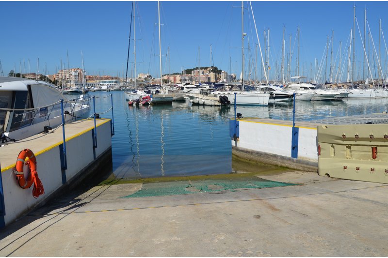 Dénia vuelve a reclamar la creación del puerto autónomo para que aumenten las inversiones  Dénia vuelve a reclamar la creación del puerto autónomo para que aumenten las inversiones