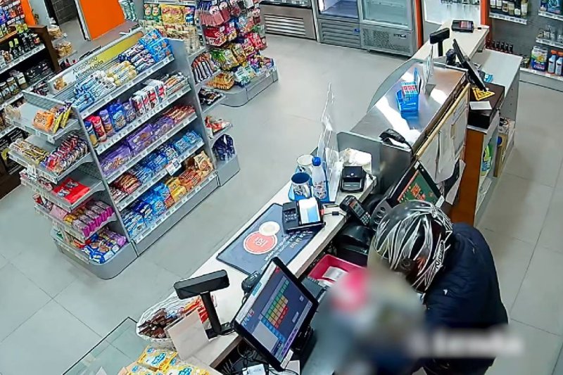 Ingresan en prisión dos vecinos del Poble Nou de Benitatxell por robos en estaciones de servicio  Ingresan en prisión dos vecinos del Poble Nou de Benitatxell por robos en estaciones de servicio