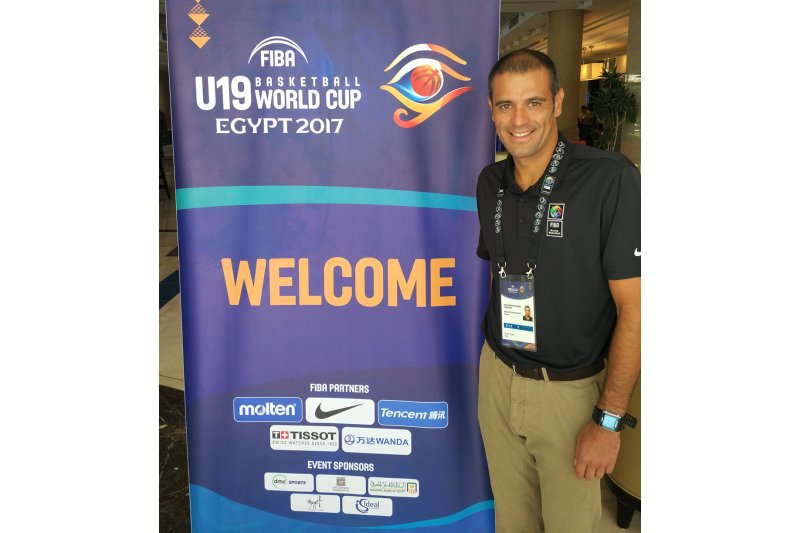 Baloncesto: El árbitro dianense Fernando Calatrava pita seis partidos del Mundial U19 Baloncesto: El árbitro dianense Fernando Calatrava pita seis partidos del Mundial U19