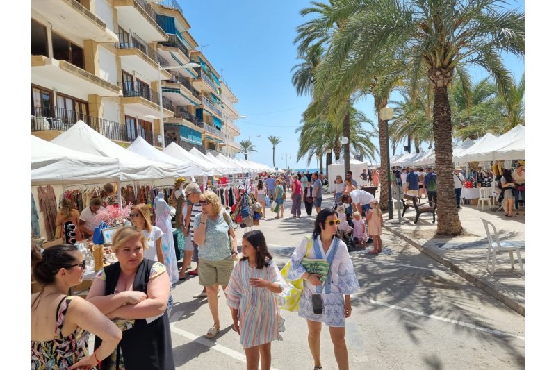 MARTA BAÑULS (*)/Amazón no ho té tot MARTA BAÑULS (*)/Amazón no ho té tot