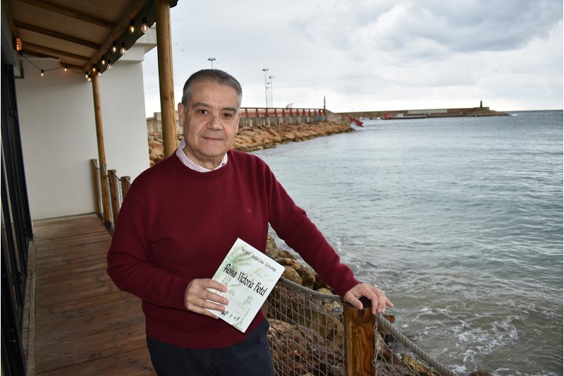 Reina Victoria Hotel, un entretenido periplo novelístico por los últimos días de la Guerra Civil Reina Victoria Hotel, un entretenido periplo novelístico por los últimos días de la Guerra Civil