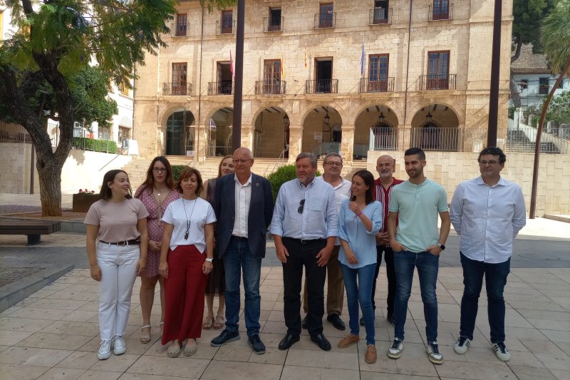PSPV y Compromís compartirán la alcaldía de Dénia:  Grimalt, los tres primeros años y Carríó, el último de la legislatura  PSPV y Compromís compartirán la alcaldía de Dénia:  Grimalt, los tres primeros años y Carríó, el último de la legislatura