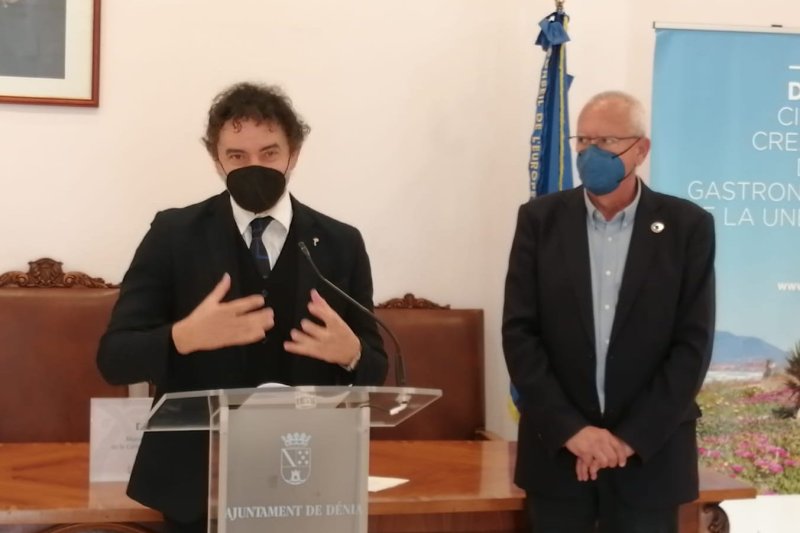 Dénia recibe el distintivo de municipio turístico de la Comunitat Valenciana Dénia recibe el distintivo de municipio turístico de la Comunitat Valenciana