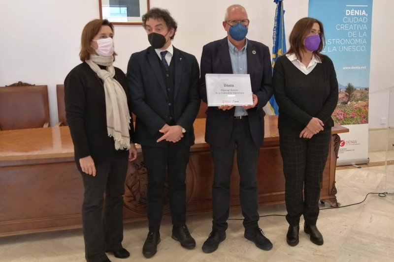 Dénia recibe el distintivo de municipio turístico de la Comunitat Valenciana Dénia recibe el distintivo de municipio turístico de la Comunitat Valenciana