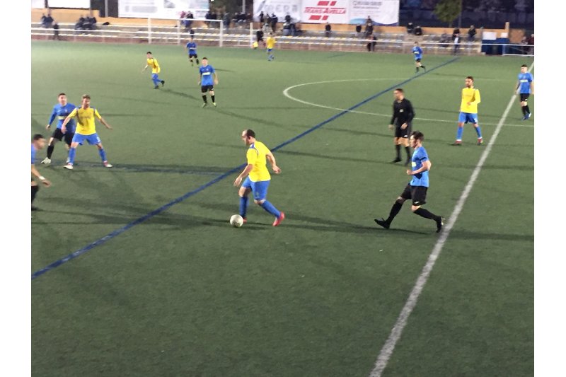 Futbol Preferente: El Dénia se impone al Pedreguer en el derbi en una jornada en la que el Pego tambien gana y el Jávea empata con el líder  Futbol Preferente: El Dénia se impone al Pedreguer en el derbi en una jornada en la que el Pego tambien gana y el Jávea empata con el líder
