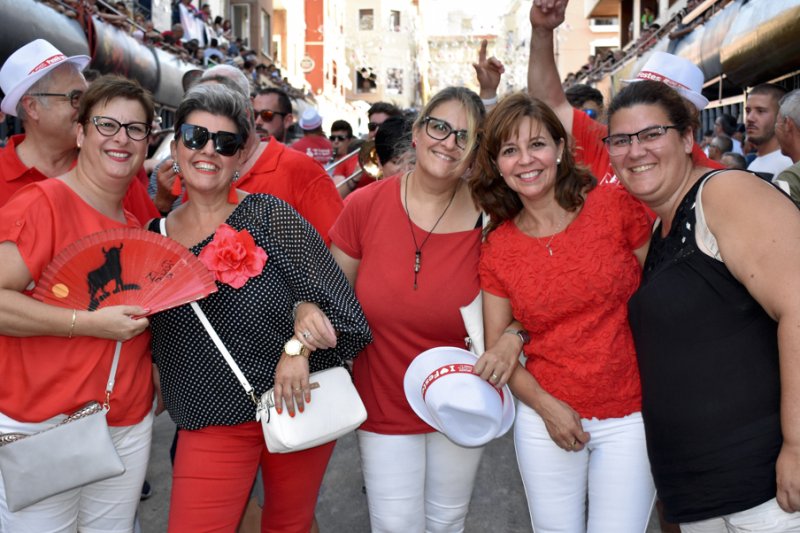 La Plaça Major s’ompli de passió pels bous en les Festes de Juliol de Pedreguer La Plaça Major s’ompli de passió pels bous en les Festes de Juliol de Pedreguer