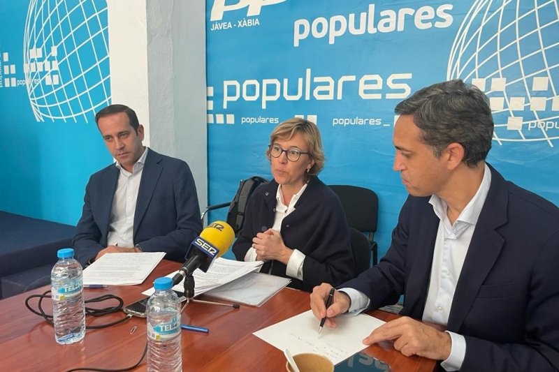 El PP denuncia el castigo de los PGE a la Marina Alta al dejarla sin tren de la costa y sin inversiones para el litoral El PP denuncia el castigo de los PGE a la Marina Alta al dejarla sin tren de la costa y sin inversiones para el litoral