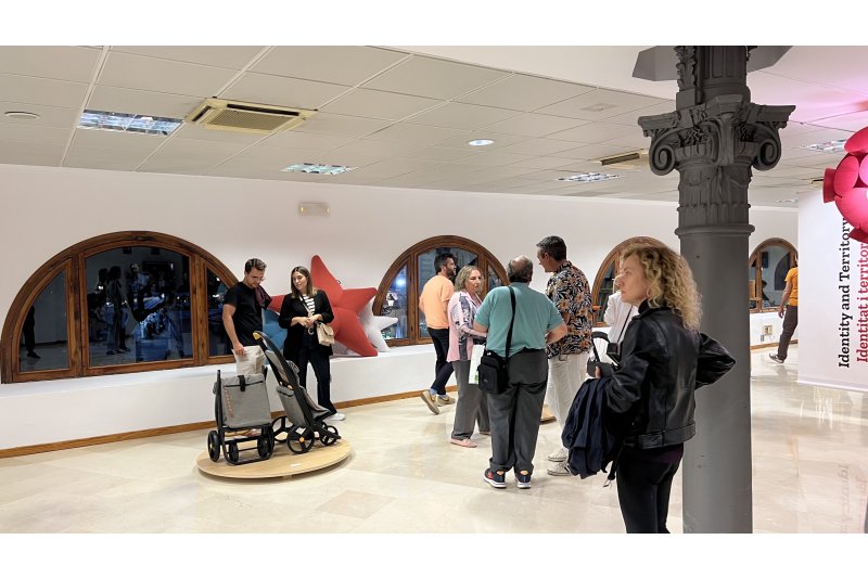 Rolser expone su carro de compra 100% reciclado y reciclable en la feria From Spain With Desing de València  Rolser expone su carro de compra 100% reciclado y reciclable en la feria From Spain With Desing de València