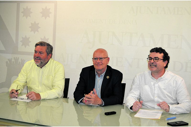 El Ayuntamiento de Dénia pone freno al gasto en Fallas y Moros i Cristians El Ayuntamiento de Dénia pone freno al gasto en Fallas y Moros i Cristians