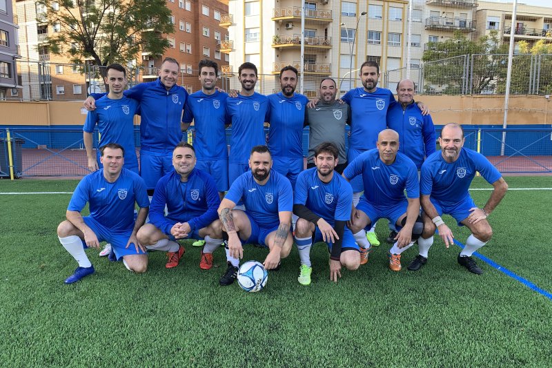 Fútbol Veteranos: Denigres sorprende con un empate en casa del líder Oliva Veteranos Fútbol Veteranos: Denigres sorprende con un empate en casa del líder Oliva Veteranos