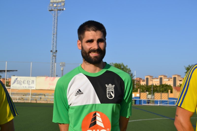 El Dénia arriba a un acord i li dóna les baixes a Nico Almiñana i Chiri El Dénia arriba a un acord i li dóna les baixes a Nico Almiñana i Chiri