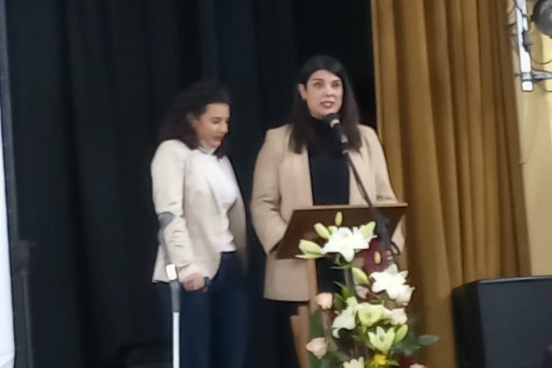 El homenaje a José Vicente Marco llena el cine de Alcalalí de muestras de afecto, emociones y retales de su vida El homenaje a José Vicente Marco llena el cine de Alcalalí de muestras de afecto, emociones y retales de su vida