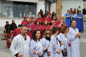 Los Moros i Cristians de Xàbia relevan los cargos en el Mig Any