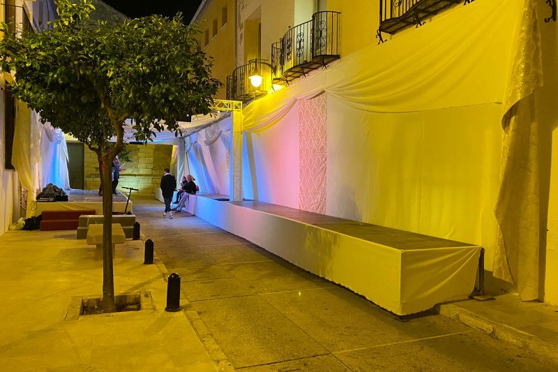 Pego: Tot el muntatge a punt pel Festival d’Arts Escèniques que posa la novetat a la jornada central del carnestoltes pegolí 2020 Pego: Tot el muntatge a punt pel Festival d’Arts Escèniques que posa la novetat a la jornada central del carnestoltes pegolí 2020