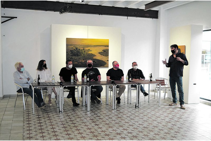 Es hora de entenderse Es hora de entenderse