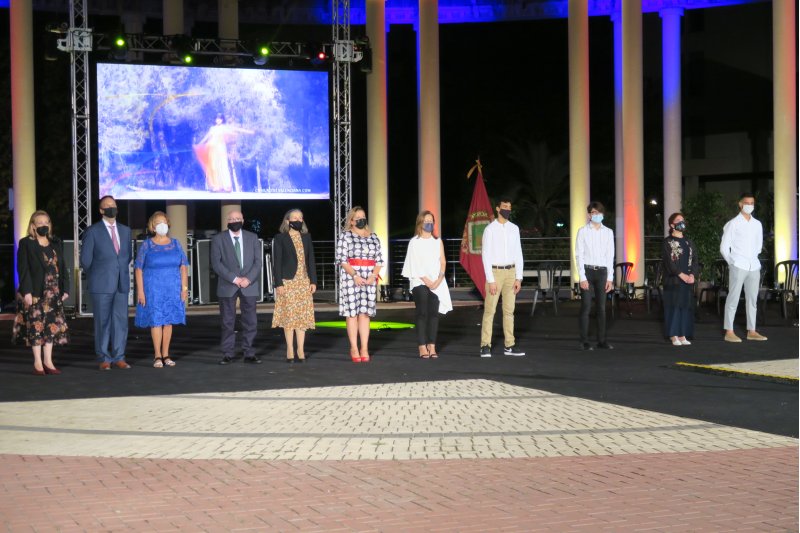 Cruz Roja Calp recibirá mañana el premio Jaume Pastor i Fluixà Cruz Roja Calp recibirá mañana el premio Jaume Pastor i Fluixà