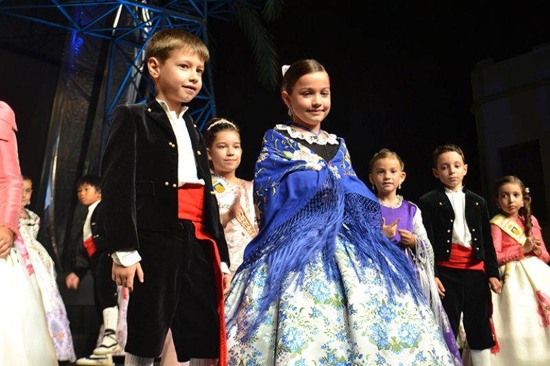 Gabriela Marqués i la xiqueta Àngela Grimalt són elegides reines de les festes de 2019 de Benissa Gabriela Marqués i la xiqueta Àngela Grimalt són elegides reines de les festes de 2019 de Benissa