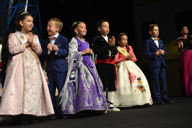 Gabriela Marqués i la xiqueta Àngela Grimalt són elegides reines de les festes de 2019 de Benissa Gabriela Marqués i la xiqueta Àngela Grimalt són elegides reines de les festes de 2019 de Benissa