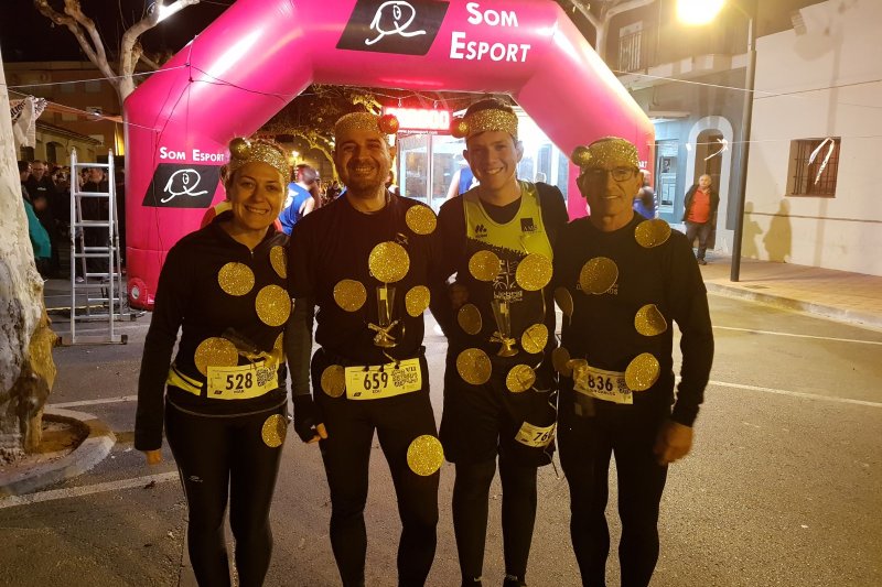 Atletisme: Younnes i Pérez s’imposen en una Sant Silvestre ondarenca que congrega a  quatre-centes atletes en un ambient festiu i d'alegria Atletisme: Younnes i Pérez s’imposen en una Sant Silvestre ondarenca que congrega a  quatre-centes atletes en un ambient festiu i d'alegria