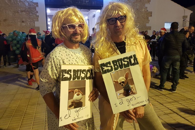 Atletisme: Younnes i Pérez s’imposen en una Sant Silvestre ondarenca que congrega a  quatre-centes atletes en un ambient festiu i d'alegria Atletisme: Younnes i Pérez s’imposen en una Sant Silvestre ondarenca que congrega a  quatre-centes atletes en un ambient festiu i d'alegria