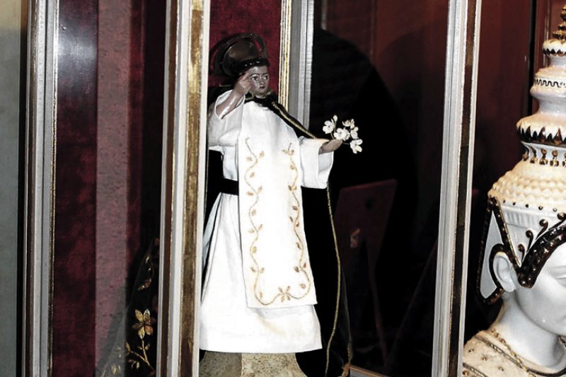 Un sant convidat a casa Un sant convidat a casa