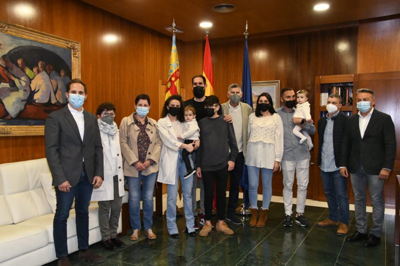 Homenaje de Xàbia al jugador de baloncesto Romà Bas Homenaje de Xàbia al jugador de baloncesto Romà Bas