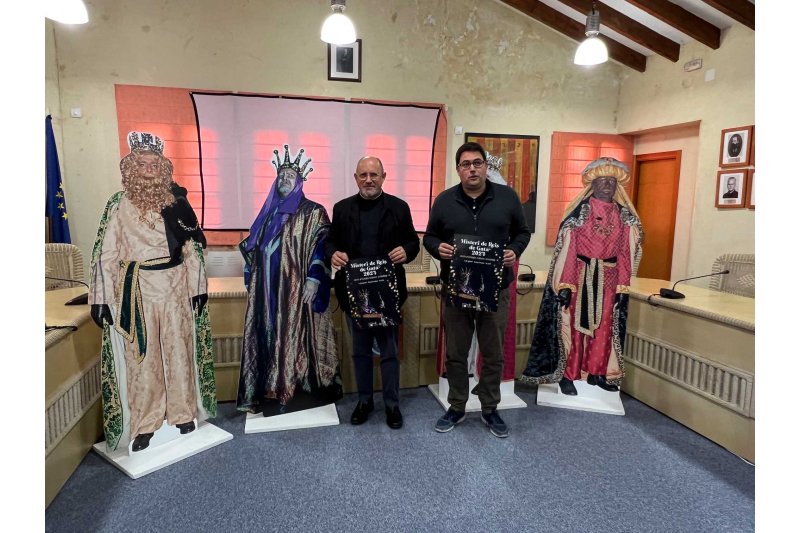 El Misteri de Reis vuelve de nuevo a Gata con ganas renovadas de repartir alegría e ilusión para todo el pueblo y la comarca El Misteri de Reis vuelve de nuevo a Gata con ganas renovadas de repartir alegría e ilusión para todo el pueblo y la comarca