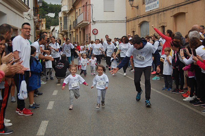 El Ràfol d’Almúnia: Més de set centes persones aporten 4.425 euros per a la investigació contra el càncer infantil El Ràfol d’Almúnia: Més de set centes persones aporten 4.425 euros per a la investigació contra el càncer infantil