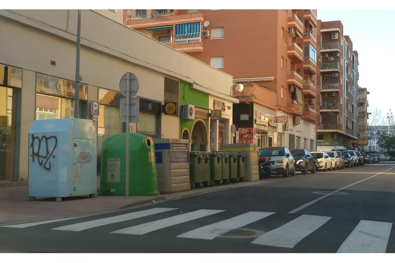 El alcalde de Dénia firma el nuevo contrato de  recogida de basura  El alcalde de Dénia firma el nuevo contrato de  recogida de basura