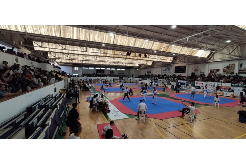 La juventud de Calpe demanda deportes minoritarios como el voleibol, el boxeo, el pádel y el bádminton La juventud de Calpe demanda deportes minoritarios como el voleibol, el boxeo, el pádel y el bádminton