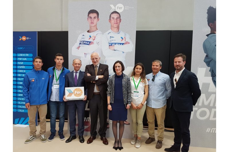 Cuatro regatistas del CN Jávea recibirán ayuda de la Fundación Trinidad Alfonso para su formación Cuatro regatistas del CN Jávea recibirán ayuda de la Fundación Trinidad Alfonso para su formación