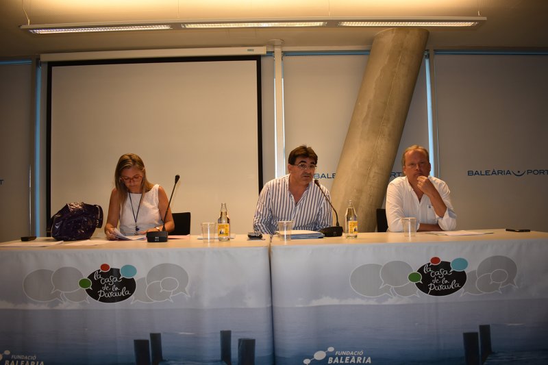 Los socios del Club Deportivo Dénia no aprueban las cuentas de la directiva de Juan Benavente Los socios del Club Deportivo Dénia no aprueban las cuentas de la directiva de Juan Benavente