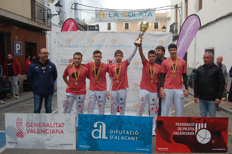 L’equip de Murla es proclama campió juvenil del Circuit “a llargues”-La Bolata a Orba L’equip de Murla es proclama campió juvenil del Circuit “a llargues”-La Bolata a Orba