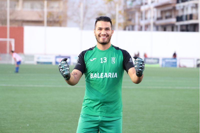 El retorno más feliz del guardameta Iván Toledo al CD Dénia El retorno más feliz del guardameta Iván Toledo al CD Dénia