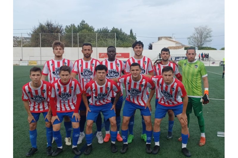 Lliga Comunitat: Nada es imposible para un Jávea que tumba al poderoso líder Benidorm y despierta el sueño de la salvación Lliga Comunitat: Nada es imposible para un Jávea que tumba al poderoso líder Benidorm y despierta el sueño de la salvación