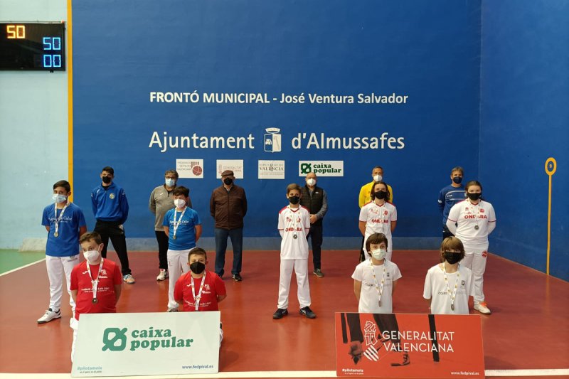 Plata y bronce para la Escola Municipal de Pilota d’Ondara en la final autonómica de frontón parejas JECV Plata y bronce para la Escola Municipal de Pilota d’Ondara en la final autonómica de frontón parejas JECV