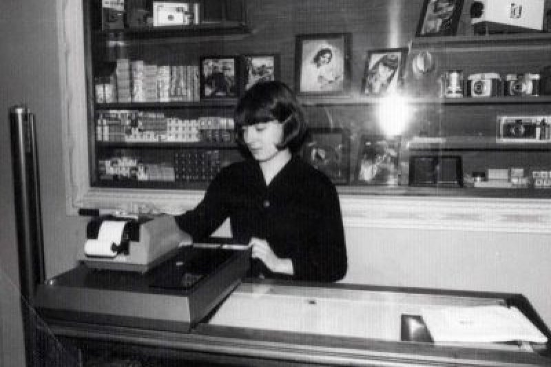 La Regidoria de Promoció Económica suma sis nous establiments a la campanya “Ondara, una història de comerç” La Regidoria de Promoció Económica suma sis nous establiments a la campanya “Ondara, una història de comerç”