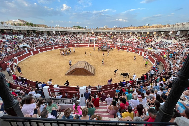 Los conciertos de rock&moll ofrecen la alternativa musical a los actos taurinos de las fiestas populares de Ondara Los conciertos de rock&moll ofrecen la alternativa musical a los actos taurinos de las fiestas populares de Ondara