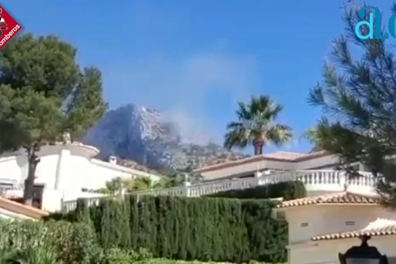 Controlado un incendio en el Montgó Controlado un incendio en el Montgó