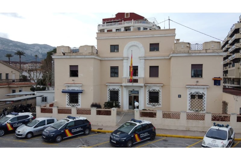 La Policía Nacional frustra el robo en una vivienda de Dénia La Policía Nacional frustra el robo en una vivienda de Dénia