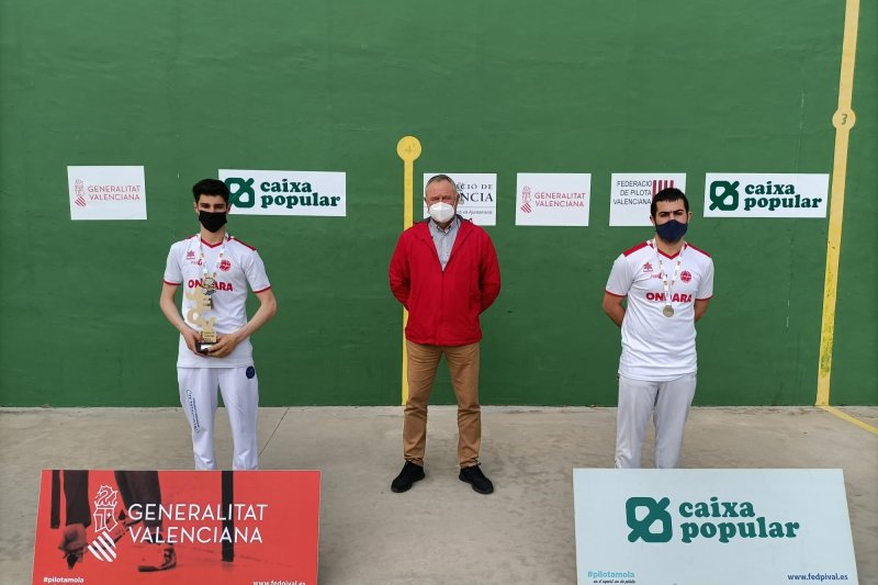 Dos oros, una plata y un bronce para l’Escola Municipal de Pilota de Ondara en las finales provinciales de frontón por parejas JEC Dos oros, una plata y un bronce para l’Escola Municipal de Pilota de Ondara en las finales provinciales de frontón por parejas JEC