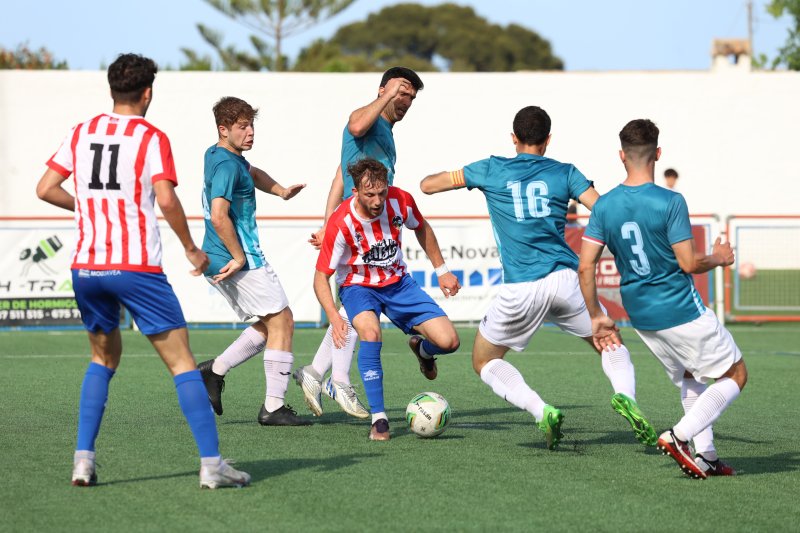 Regional Preferente: Festín del Jávea, punto de oro del Dénia, y fiasco para el Calpe Regional Preferente: Festín del Jávea, punto de oro del Dénia, y fiasco para el Calpe