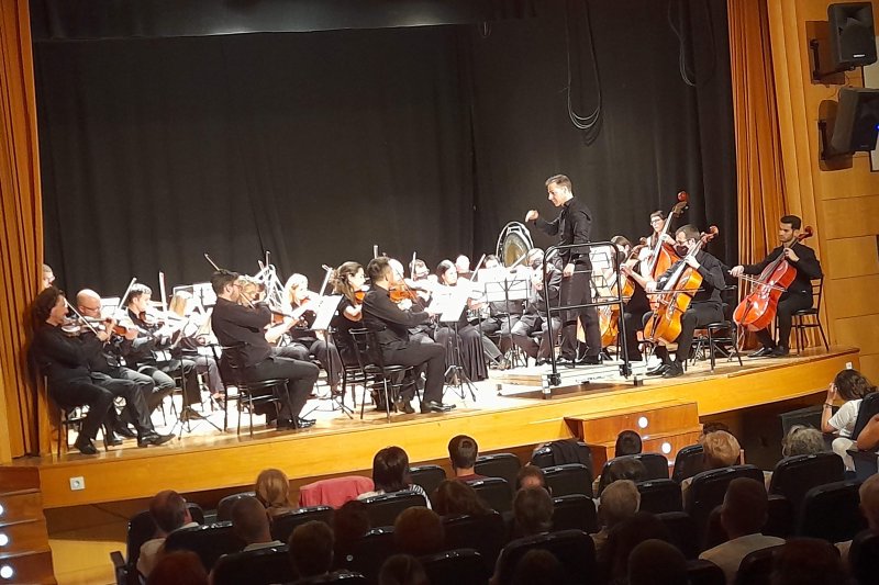 Un concierto de la formación de cámara de la Universal Chambers Orchestra arranca la cuenta atrás hacia el Sonafilm 2022 en el Auditorio de Ondara Un concierto de la formación de cámara de la Universal Chambers Orchestra arranca la cuenta atrás hacia el Sonafilm 2022 en el Auditorio de Ondara