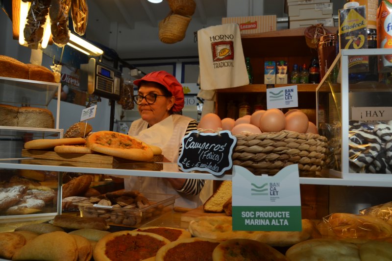 Productores, comercios y restaurantes dan visibilidad al producto de la Marina Alta con la marca ‘Bancalet’ Productores, comercios y restaurantes dan visibilidad al producto de la Marina Alta con la marca ‘Bancalet’