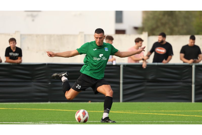 Lliga Comunitat: Triunfo del Calpe (1-3) y derrota del Dénia (2-0) Lliga Comunitat: Triunfo del Calpe (1-3) y derrota del Dénia (2-0)