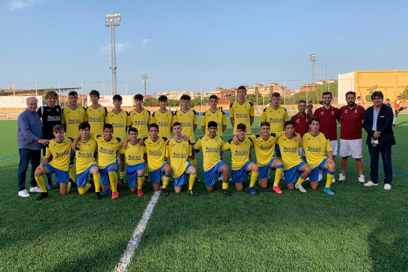 El CD Dénia presenta a sus cuatro equipos de fútbol para la temporada 2021/22 El CD Dénia presenta a sus cuatro equipos de fútbol para la temporada 2021/22