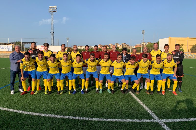 El CD Dénia presenta a sus cuatro equipos de fútbol para la temporada 2021/22 El CD Dénia presenta a sus cuatro equipos de fútbol para la temporada 2021/22