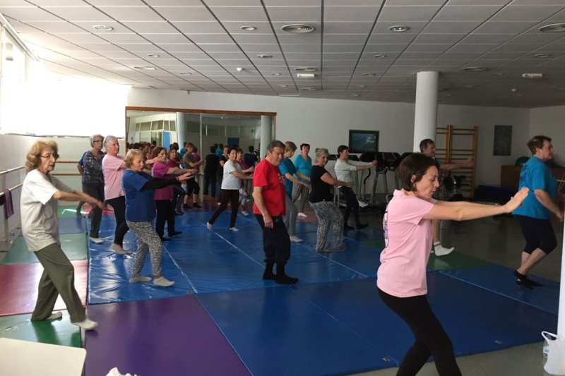 Los Centros Sociales continúan bajo mínimos y la actividad se recupera a ritmo muy lento Los Centros Sociales continúan bajo mínimos y la actividad se recupera a ritmo muy lento